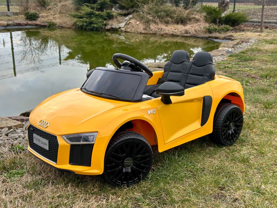 Auto na akumulator AUDI R8 Spyder Pilot USB SKÓRA Miękkie koła EVA