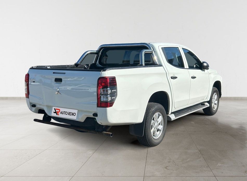 Mitsubishi L200 2.3 DI-D Space Cab Invite 4WD