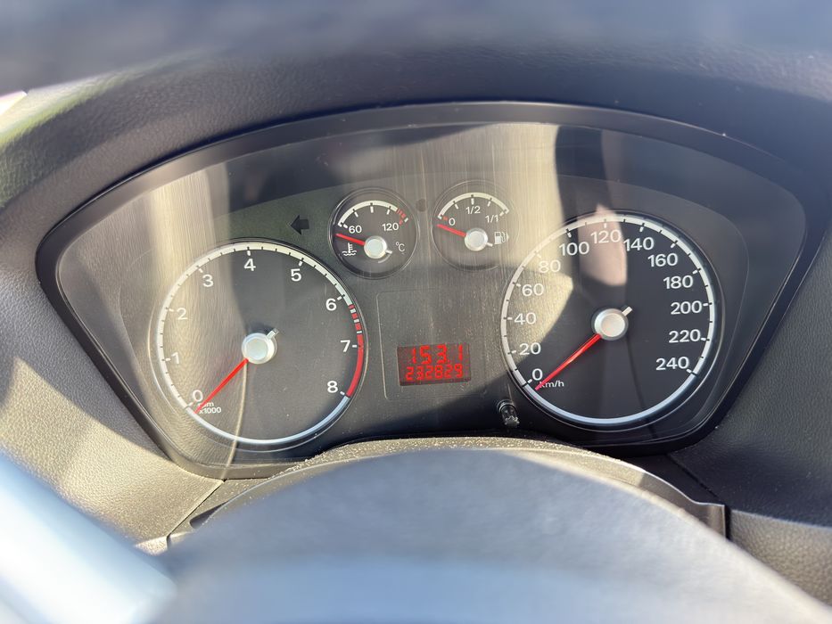 Ford Focus 2009 r. 1.6 benzyna