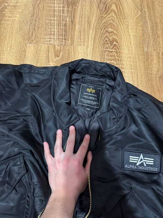 Орігнальный  бобмер новый: Alpha industries CWU 45