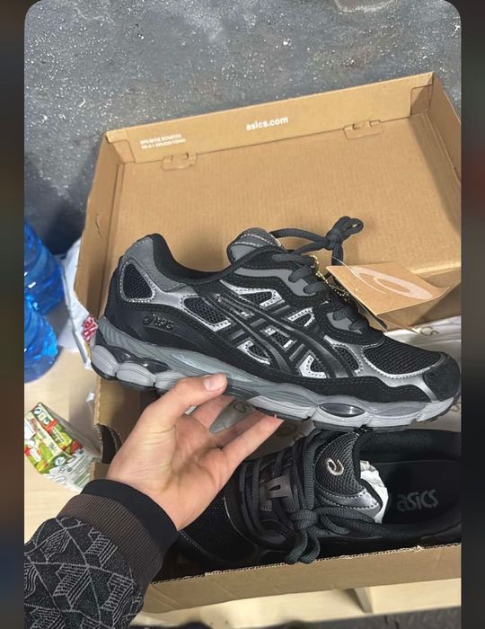 Asics gel nyc black