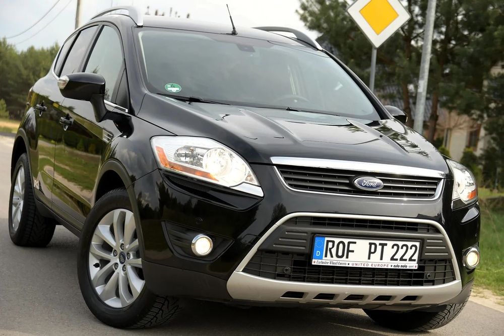 Ford Kuga ***S*P*R*Z*E*D*A*N*Y***