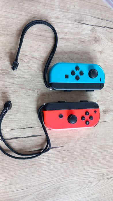 Nintendo  Switch z dwoma grami