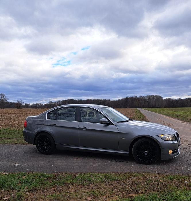 BMW E90 automat  2010r