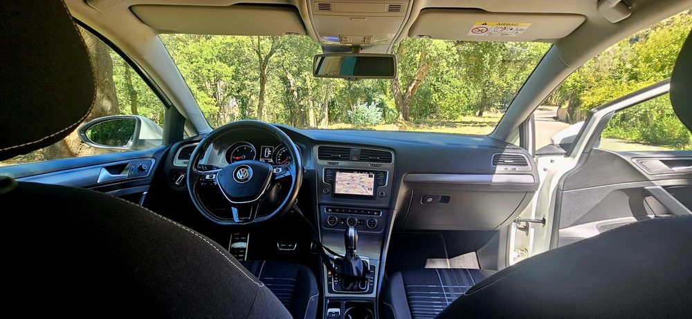 VW Golf VII Variant 1.6 TDI 110cv DSG – Edição Lounge Full Extras