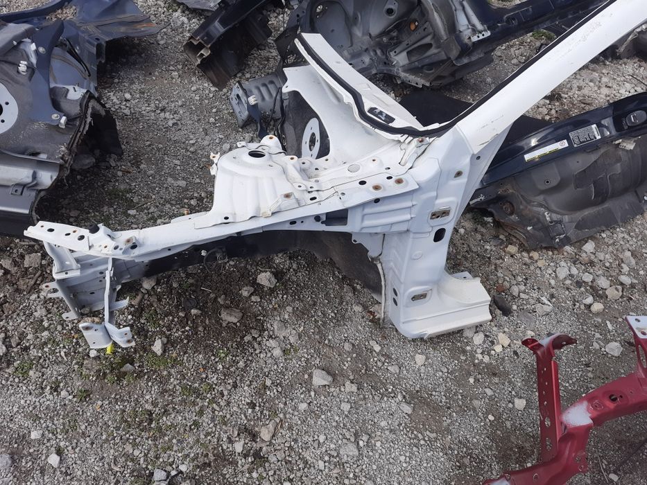 Четверть Mazda 3 BM лонжерон стакан