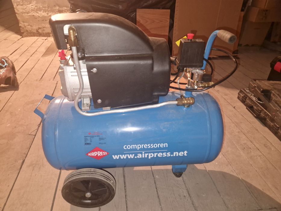 Kompresor olejowy 50l 8bar akcesoria