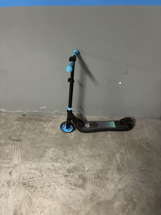 Trotinete e biciclete