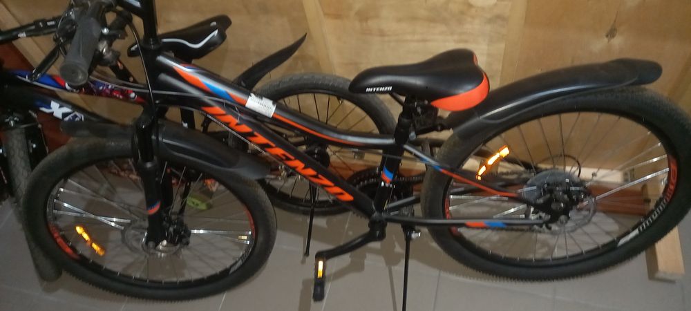 Продам підлітковий велосипед Intenzo nitro disk24