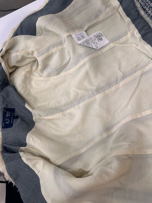 Піджак Armani майже новий