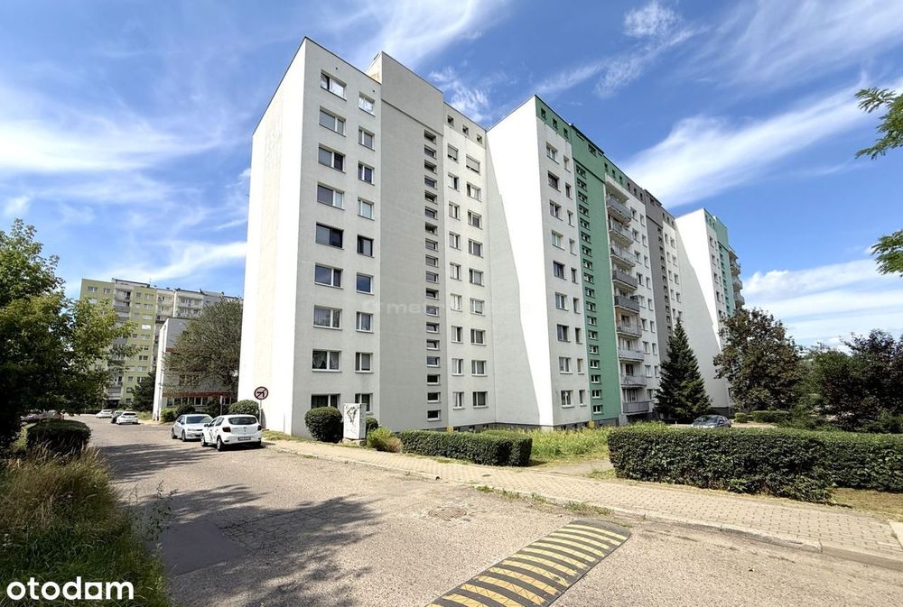 3 pokoje / CO miejskie / balkon / 1 piętro
