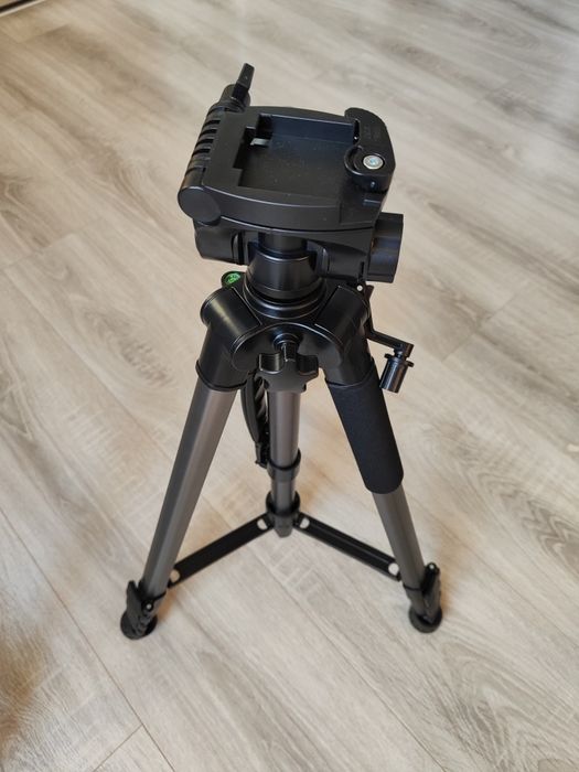 фотоапарат Sony ZV-E10 штатив у подарунок