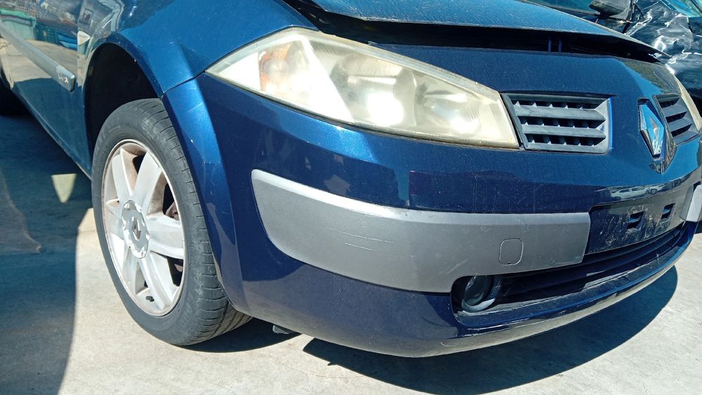 Pára-choques frente RENAULT Megane II (BM0/1_, CM0/1_)