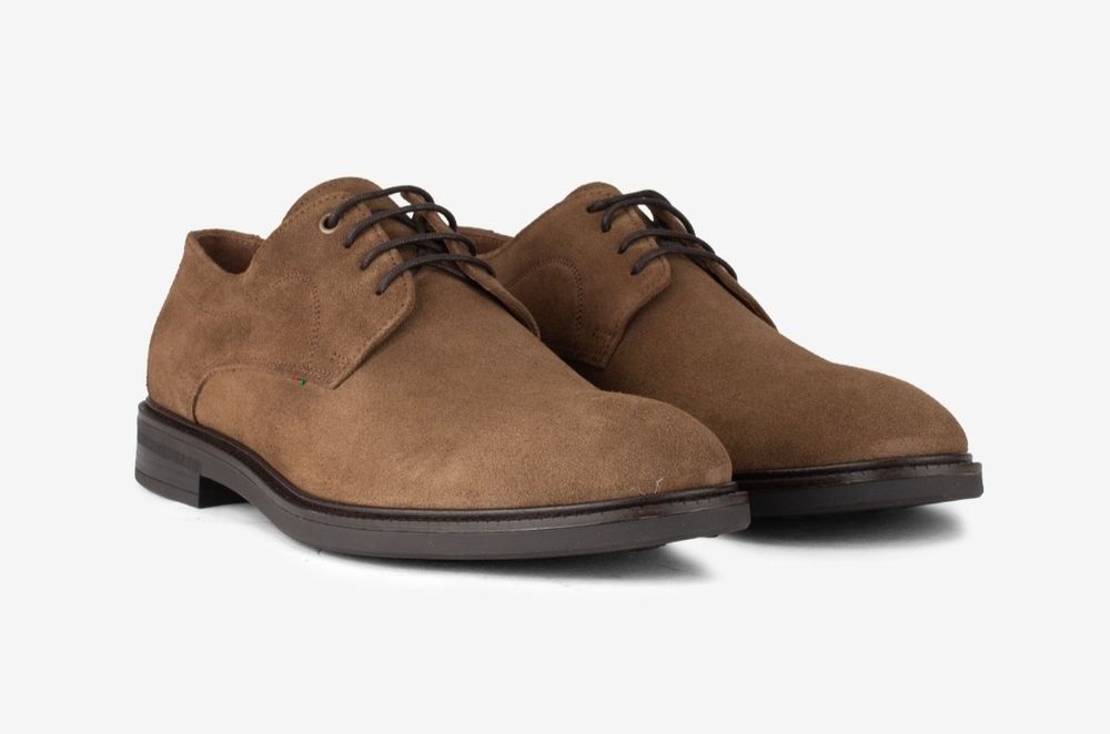 Sapatos derby em camurça