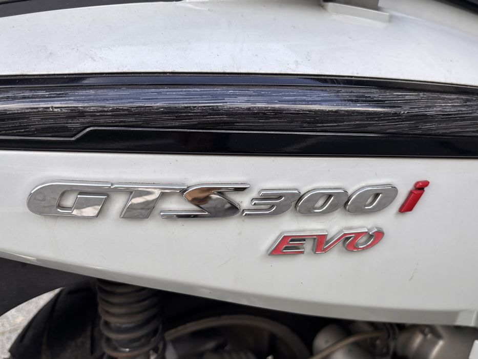 Sym gts 300 i Evo 2011 ledy