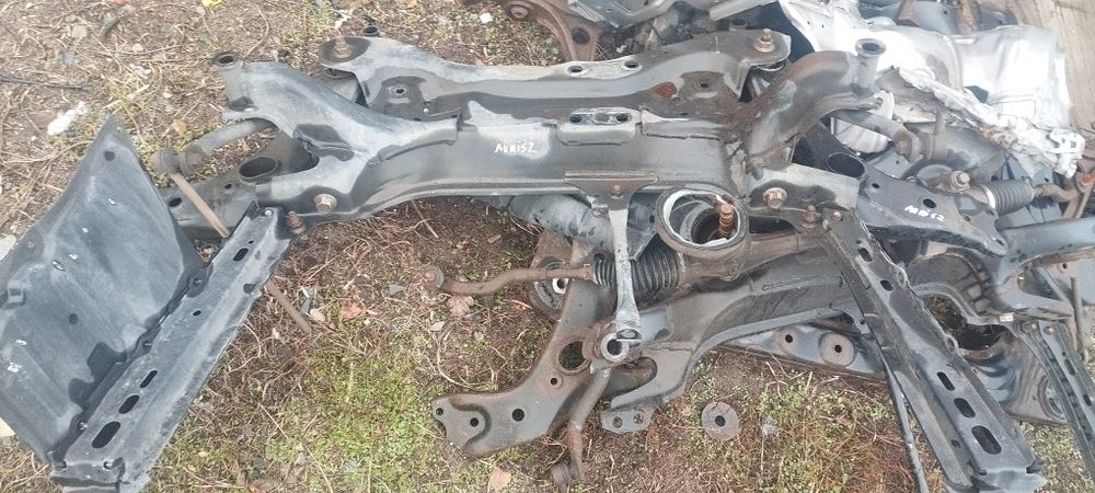 Sanki wózek zawieszenie przód Toyota Auris 2 Prius