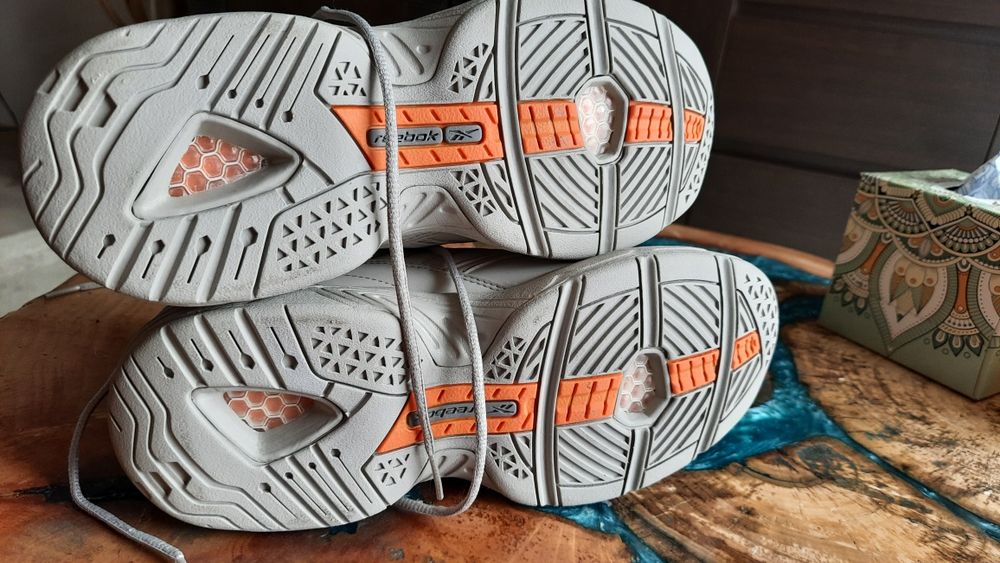 Buty wysokie firmy REEBOK