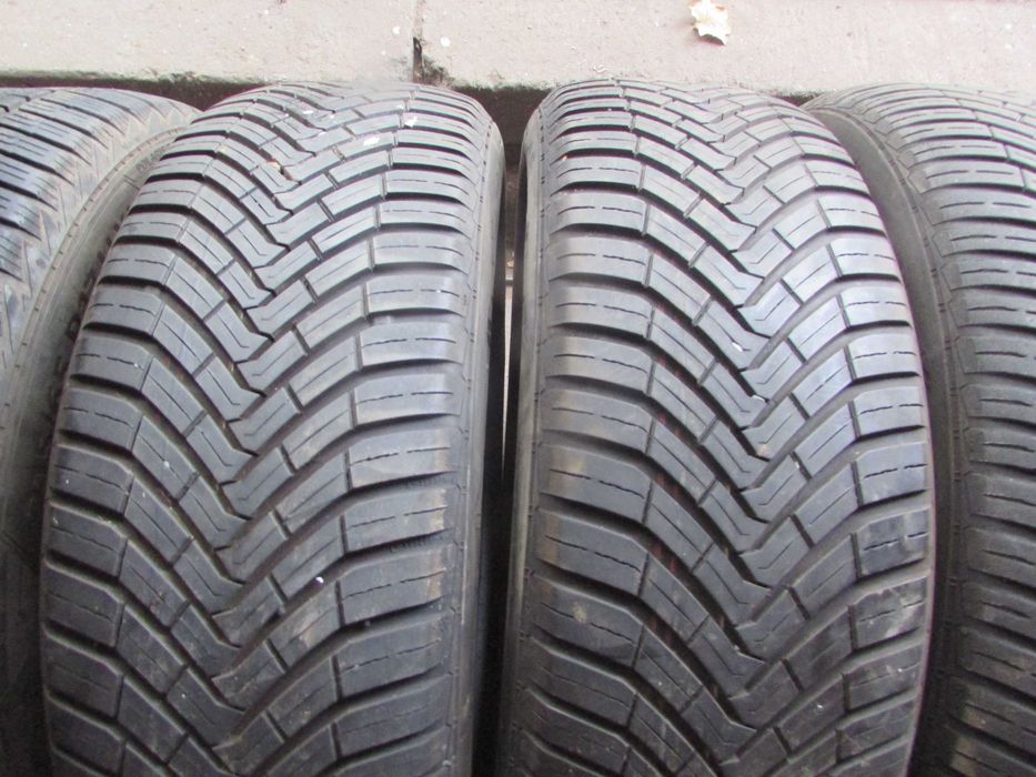 205/55/19 комплект зимових шин Continental AllSeasonContact