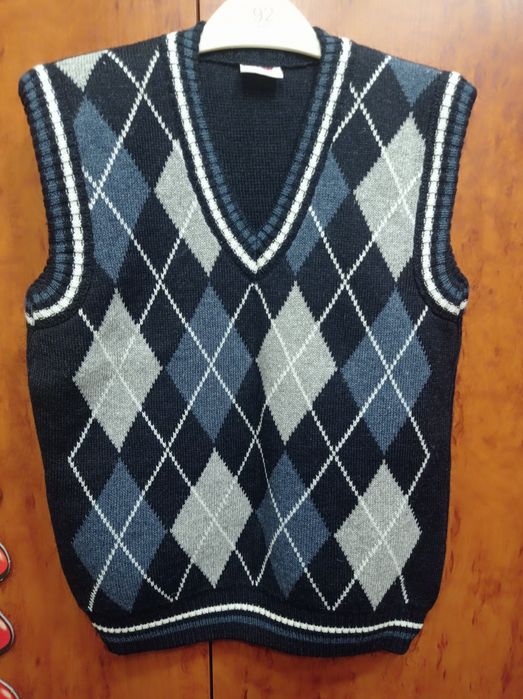 Желет на хлопця нова