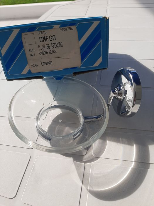 Saboneteira nova, Omega, cromado