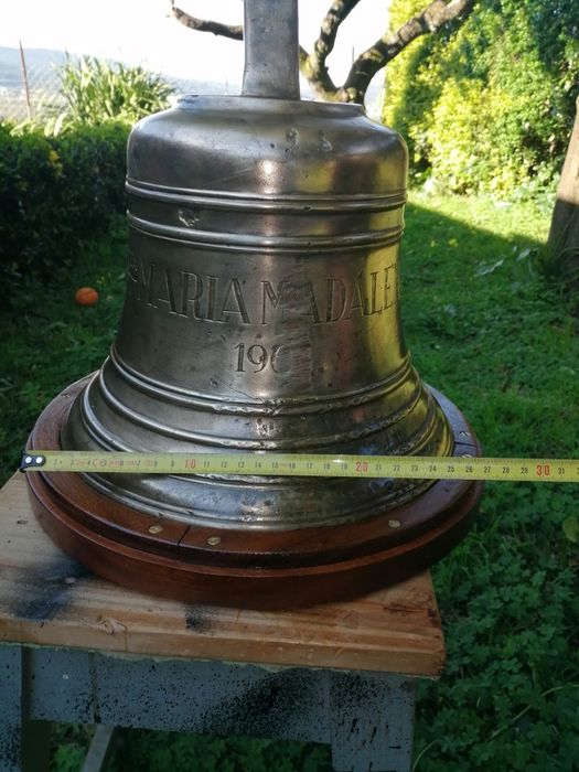 Sino bronze restaurado