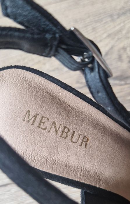 Szpilki Menbur full kolor