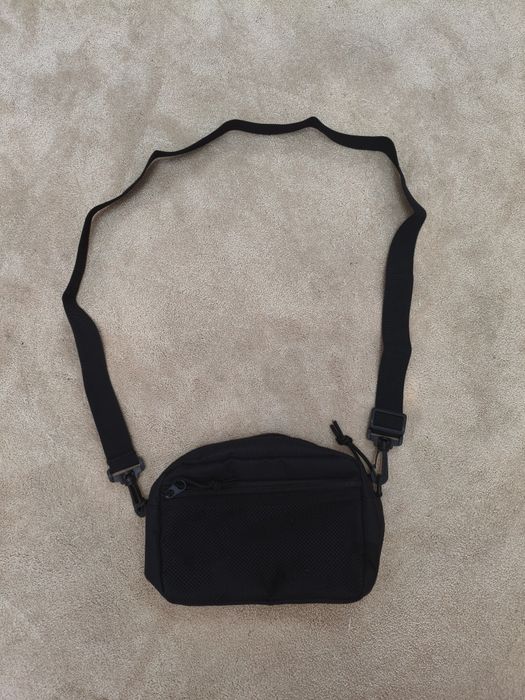 Bolsa preta de tiracolo ombro Nova