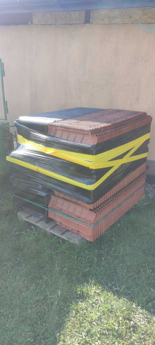 Dachówka Creaton Titania czarny połysk 20m2