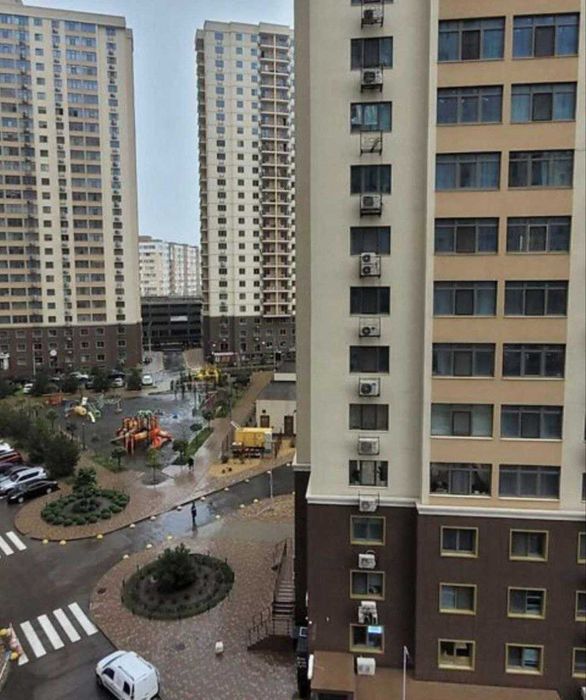 Продам 1 ком в 59 жемчужине пер.взнос 3000у е