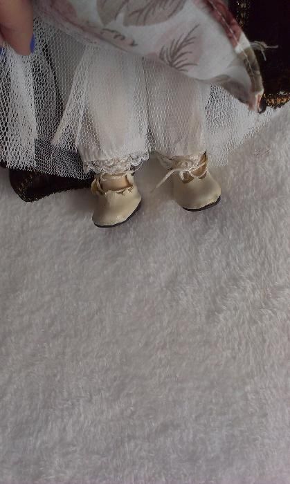 Ceramiczna lala ……..