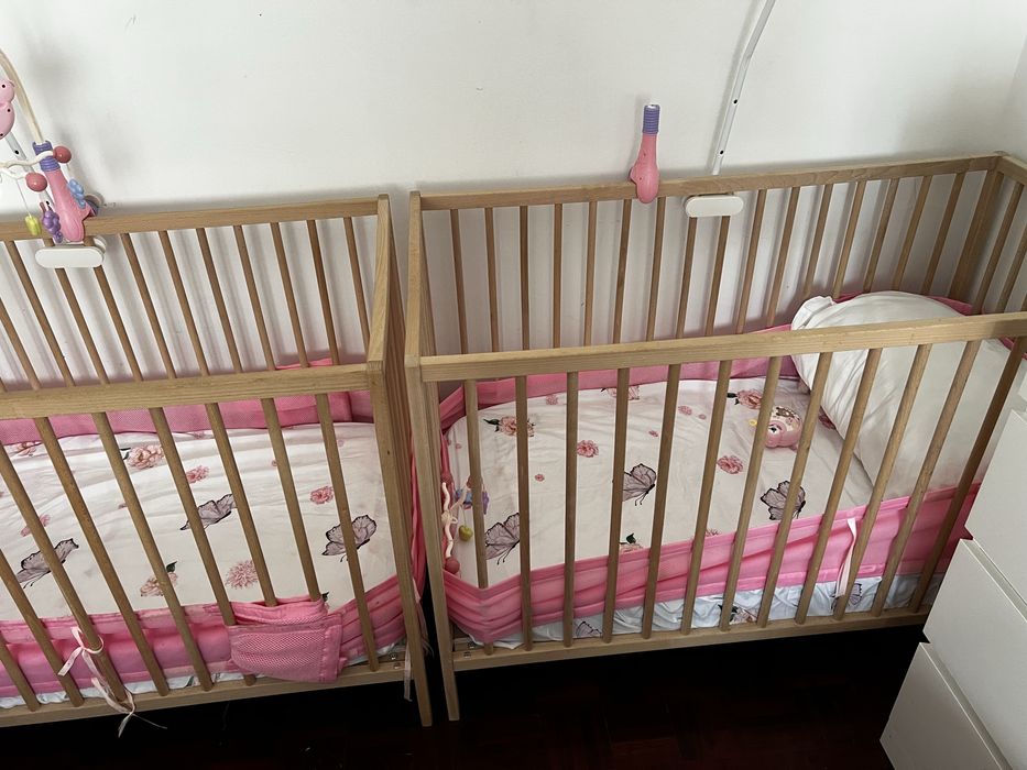 Berço de bebe ja com o colchão