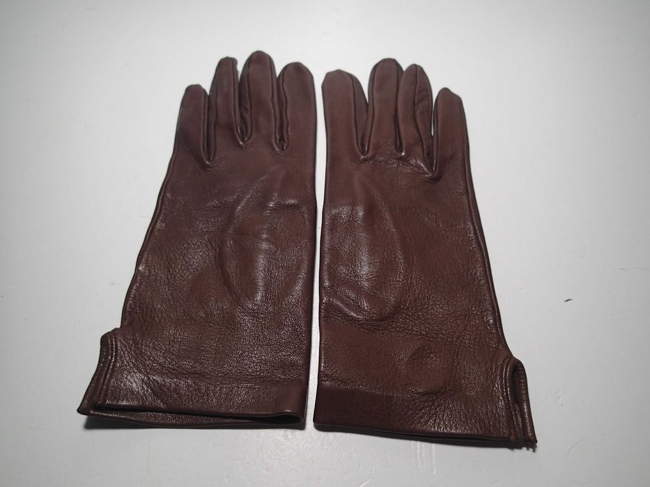 Luvas de Senhora antigas em pele