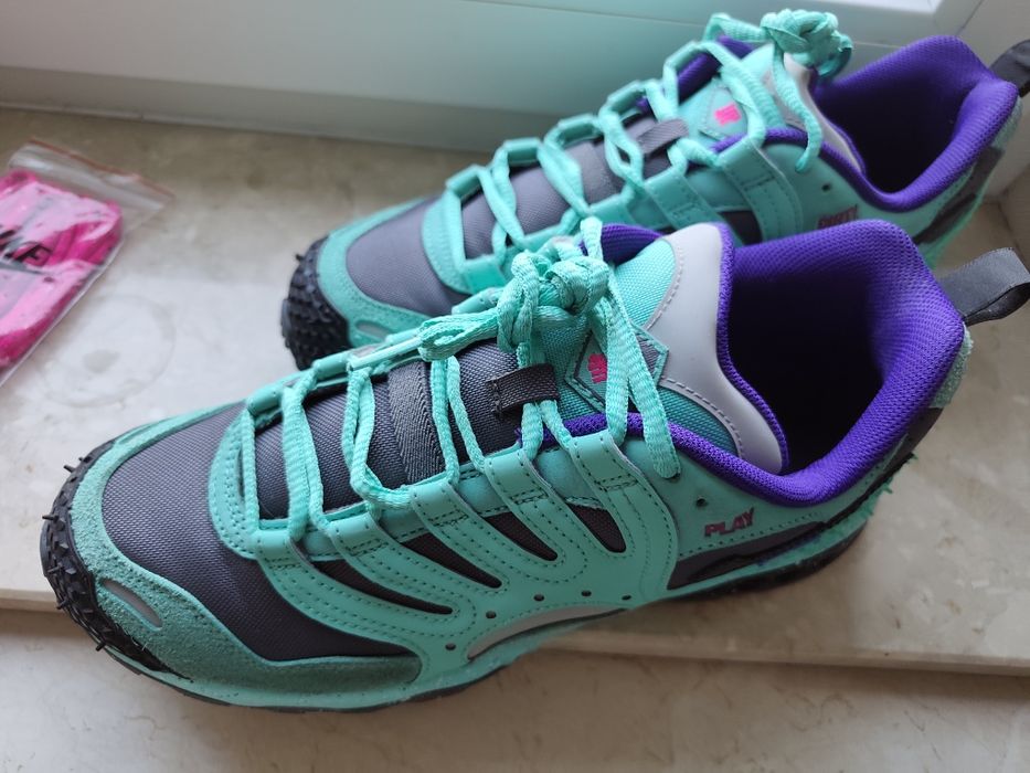 Nike Air Terra Humara x Undefeated Light Menta Limitowane
Brans