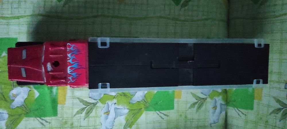 Продам дитячи іграшки.