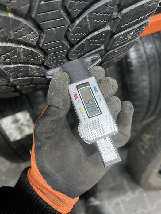 Шини,Резина,Комплект,Зима 225/40/18 92V Bridgestone Blizzak LM-32