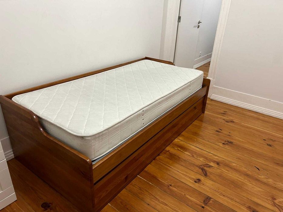 Cama de Solteiro c/ Gavetão Elevatório + 2 Colchões Incluídos