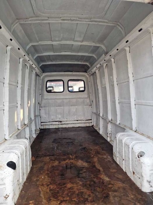 Продам грузовой автомобиль Renault Master