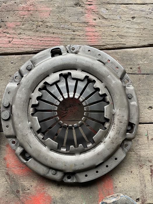 Диск щеплення і корзина lacetti 1.6