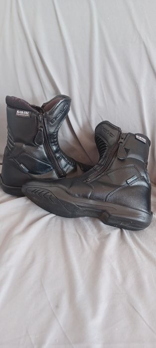 Acessorios moto casaco, capacete, botas e luvas