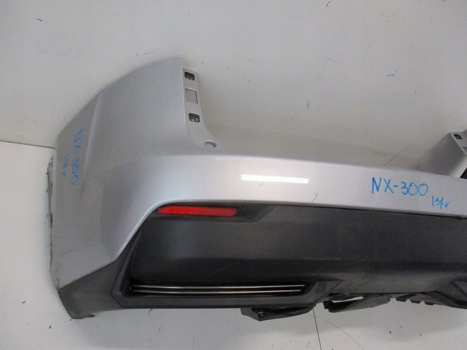 Zderzak Lexus NX300 NX 300 17R TYL TYLNY