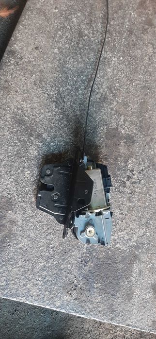 Zamek tylnej klapy bmw x5 e53 lift