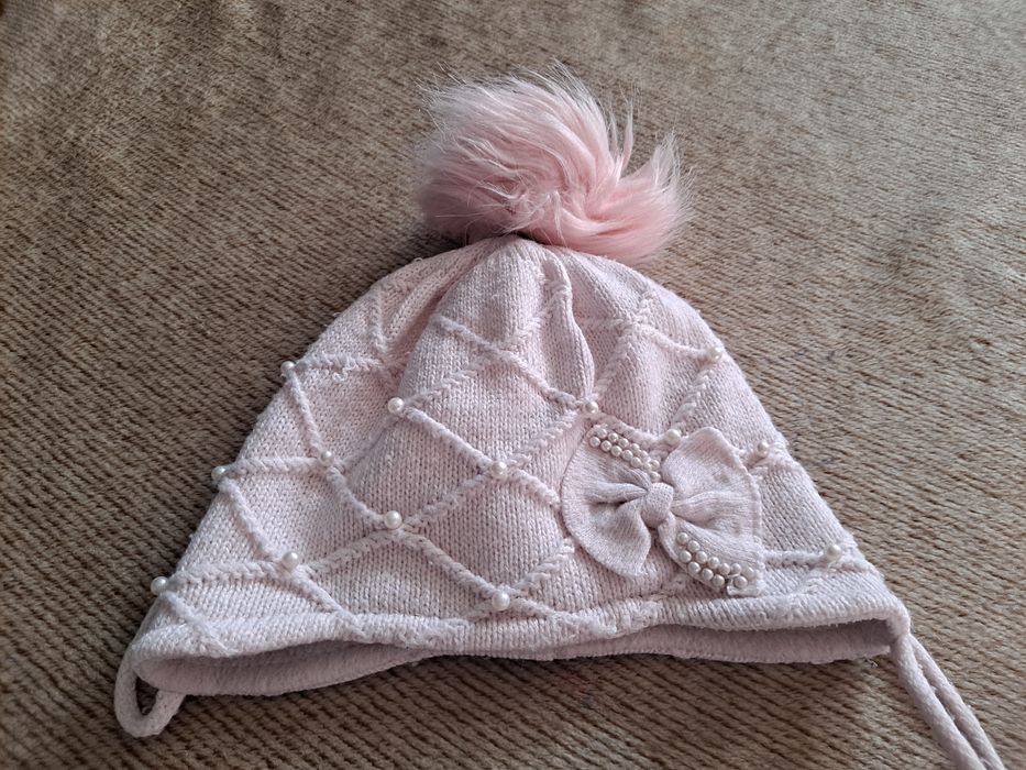 Kurteczka zimowa wraz z czapeczka c&a