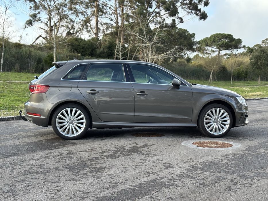 Audi A3 etron sportback S-line 1.4 TFSI S-tronic / 190€/mês