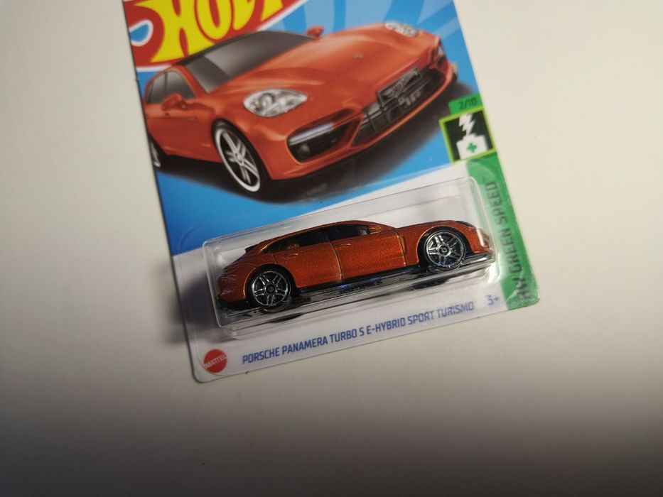 Hot Wheels Porsche Panamera Turbo S E-Hybrid Sport Turismo