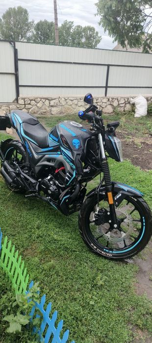 Продам Mustang st 200