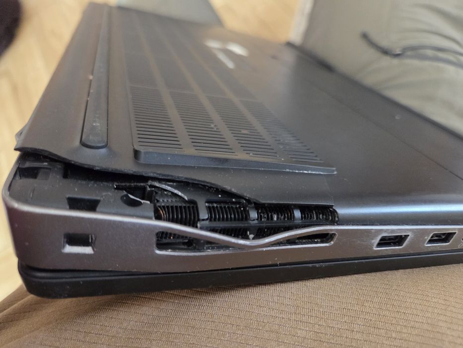 Dell Precision 7730 17 cali, i5 8400H, 32 GB RAM, NVIDIA Quadro P3200