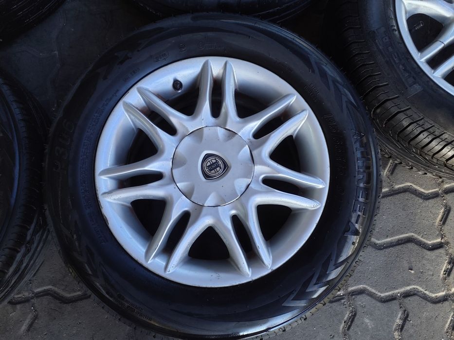Jantes Lancia R15 Com Pneus 195/65 Furação 4X98