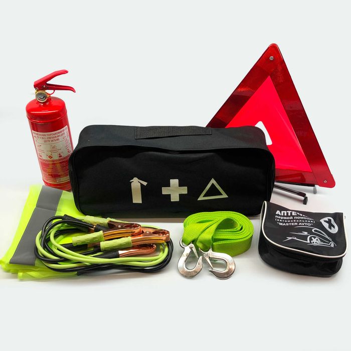 Набір Автомобіліста 07, аптечка, вогнегасник, знак, сумка.