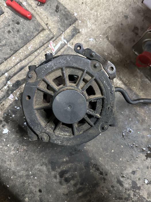 Генератор Mercedes OM 613 612 611 з водяним охолодженням