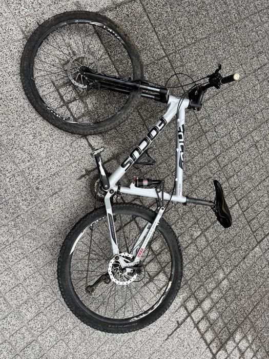 Bicicleta BTT Focus Fire Edge 26" Suspensão Total (RockShox / Deore LX)